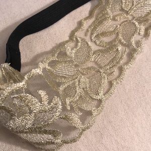 Gold vintage feel metallic lace headband